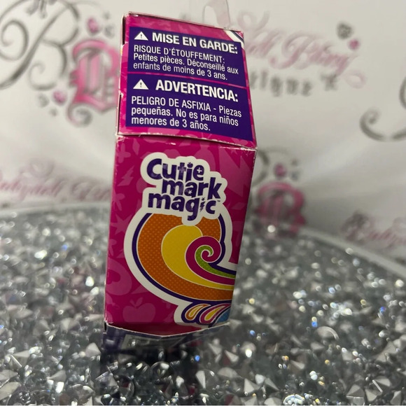 Little pony water cuties new in package clear  pony with glitter inside rare - Picture 4 of 7